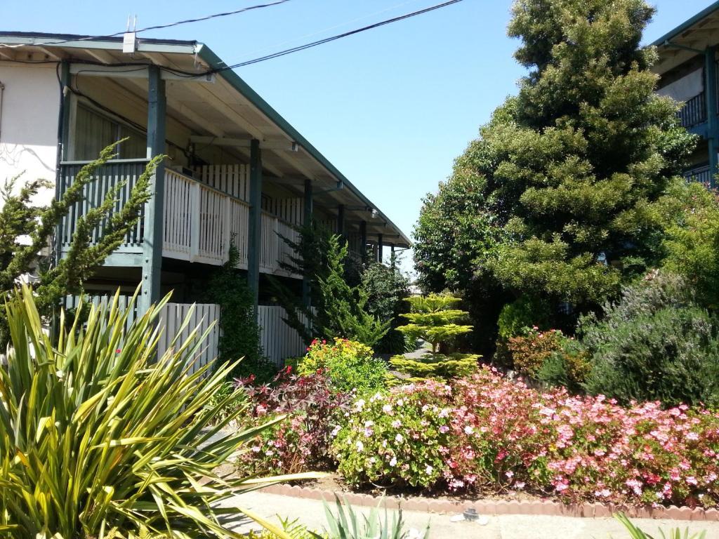 Travel Inn Vallejo Exterior photo